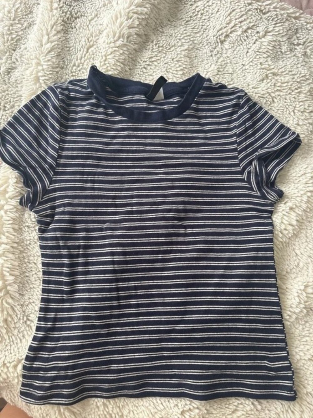 striped top